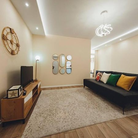 Luxury Apartment At Myslym Shyri 티라나 외부 사진