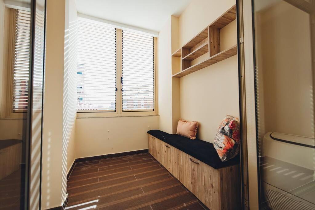 Luxury Apartment At Myslym Shyri 티라나 외부 사진